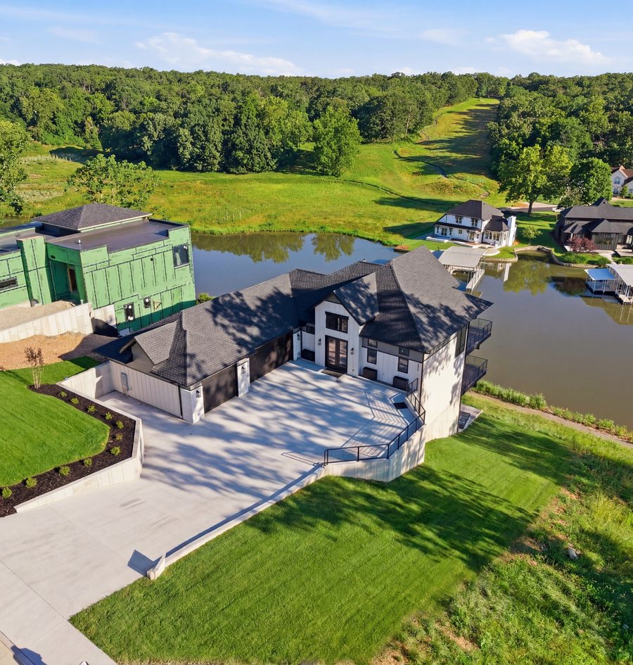 Harpers Cōv Residences — lakefront home, Osage Beach, MO